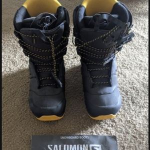 Solomon Synapse Women's Snowboard Boots (size 7)